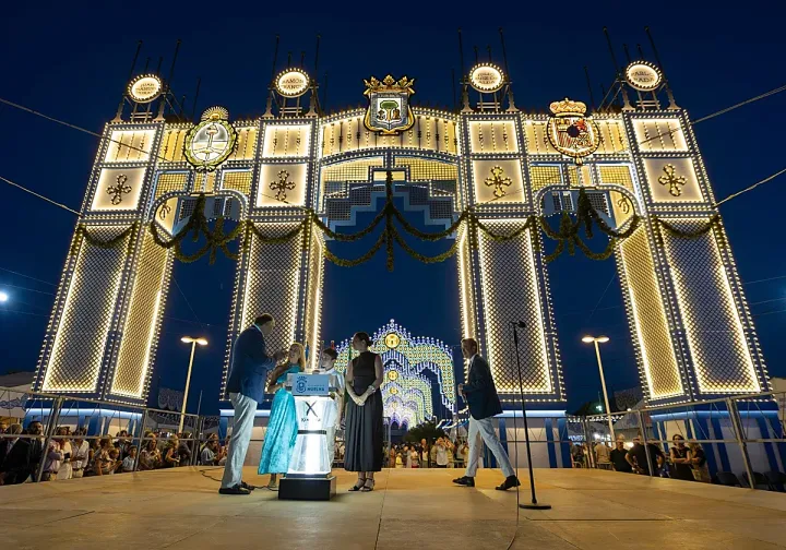 Fotografía de la historia «No es la feria de Huelva»